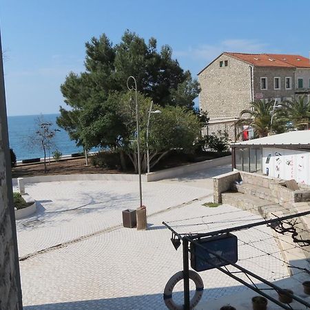 Hotel Oaza Petrovac Exteriér fotografie