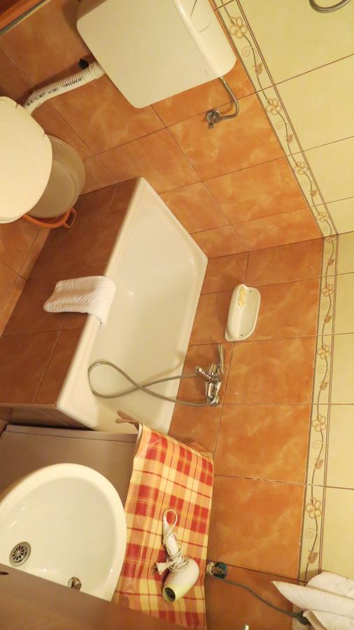 Hotel Oaza Petrovac Exteriér fotografie