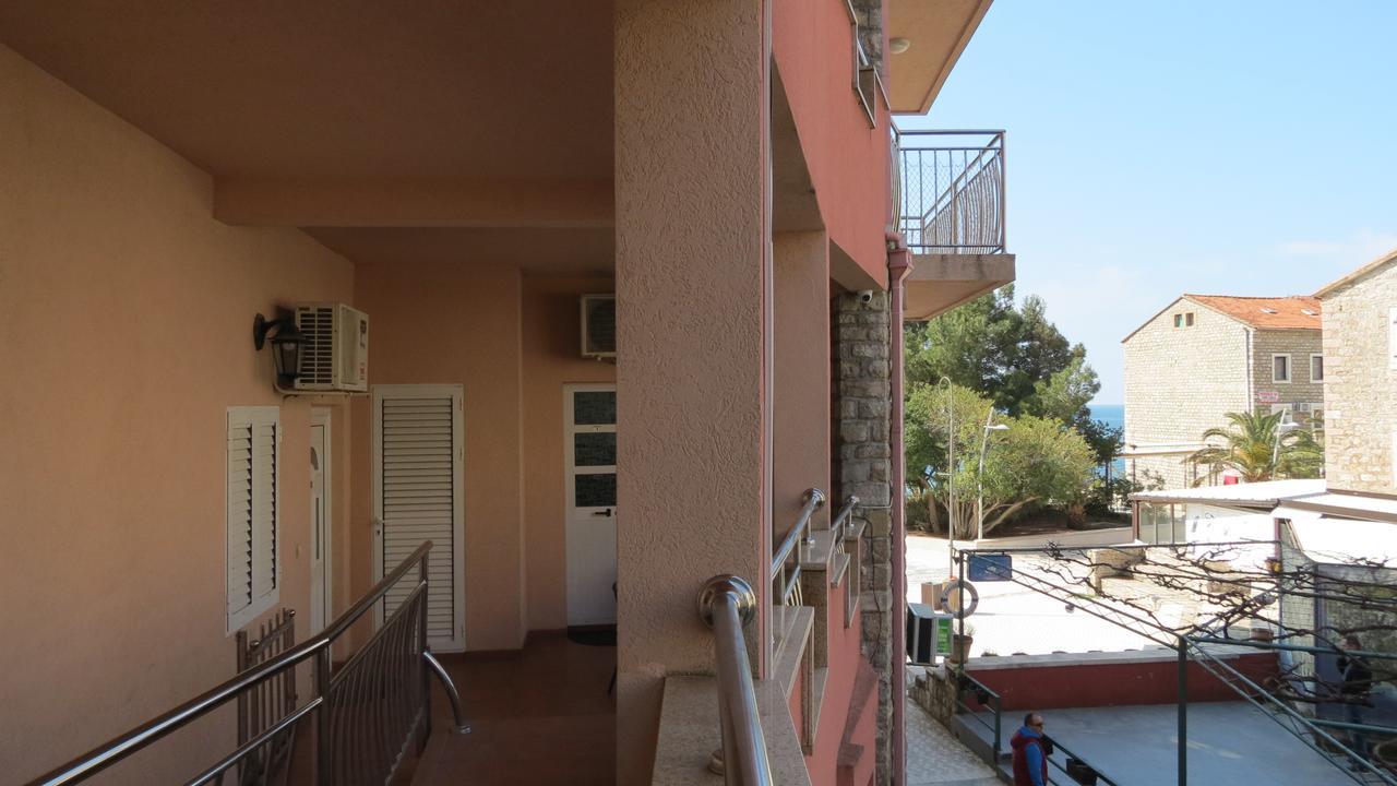 Hotel Oaza Petrovac Exteriér fotografie